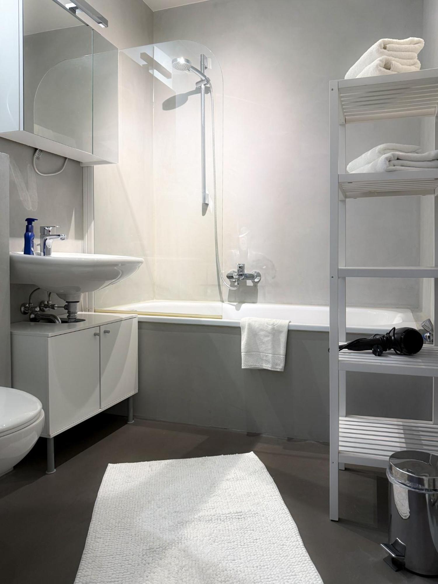Alexxanders Apartments & Studios شيمنيتز الغرفة الصورة