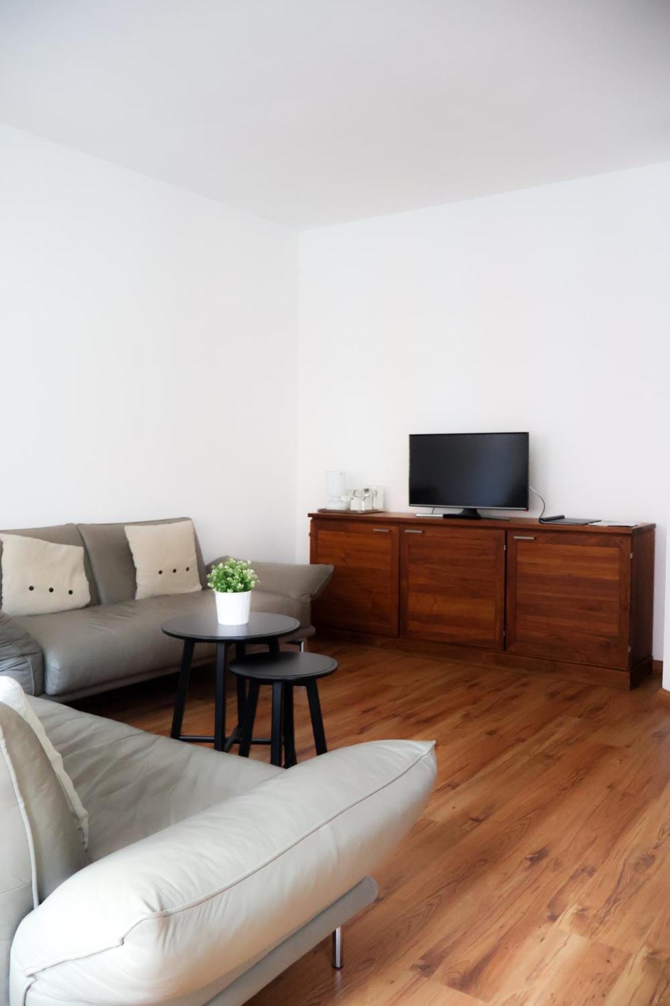 Alexxanders Apartments & Studios شيمنيتز الغرفة الصورة